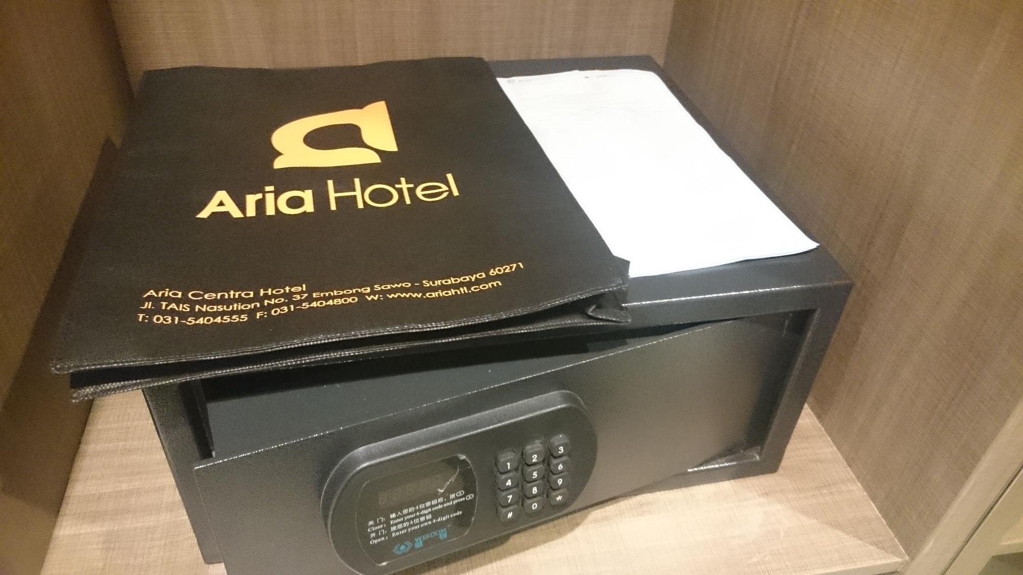 阿里亚泗水中央酒店 外观 照片
